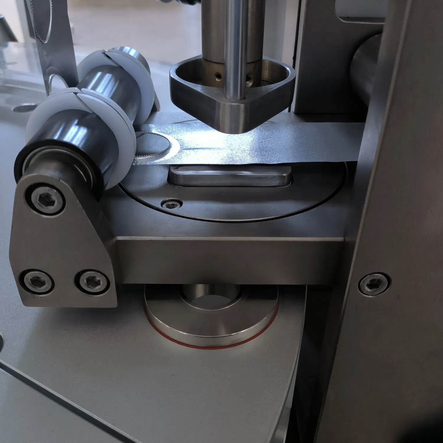 Nespresso/ K Cup/ Dolce Gusto Coffee Capsule Filling Sealing Machine